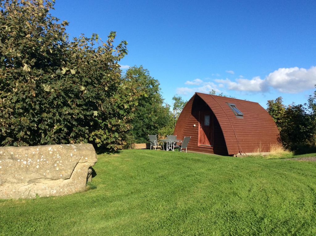 Bower Pods Hotel Bowermadden Bagian luar foto